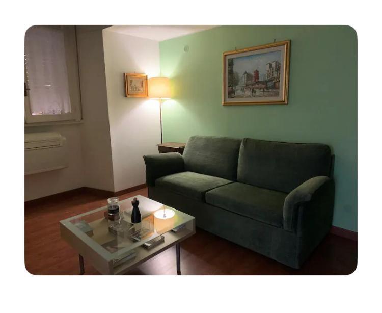 In Historic Palace Apartamento
